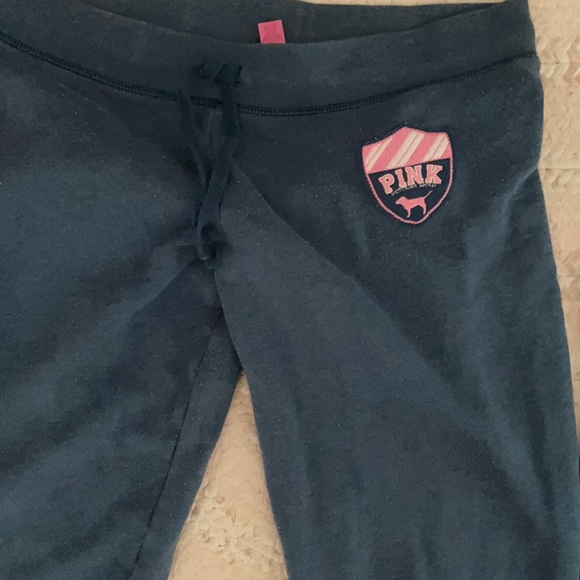 VS Pink sweats and joggers - Picture 2 of 6